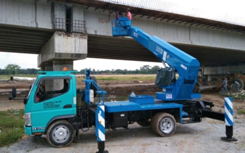 Skylift 20m atau 22m