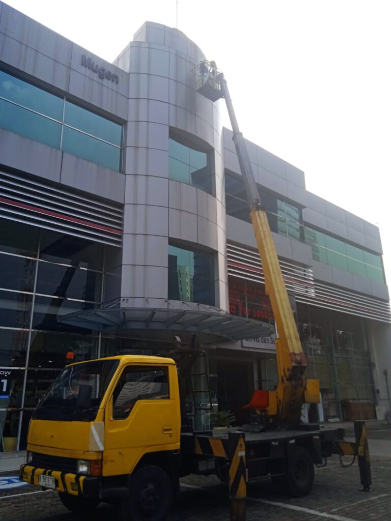 Sewa Skylift 20-22 Meter