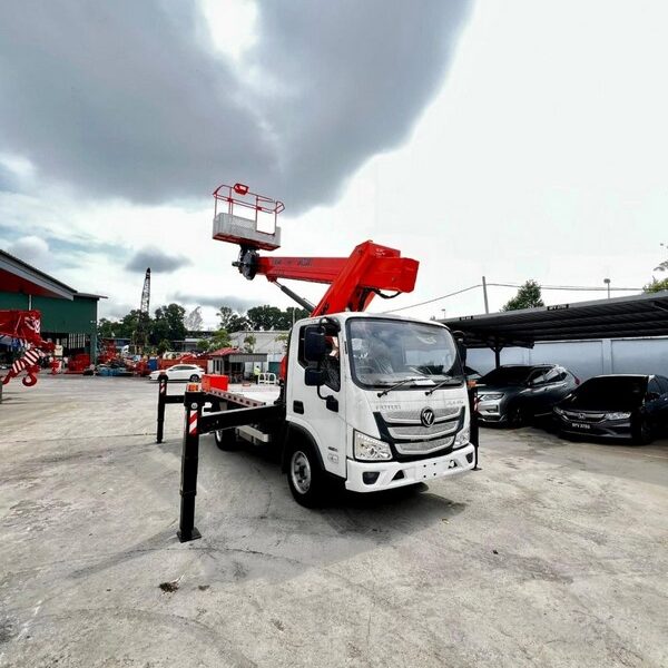 Rental Mobil Skylift 10 Meter
