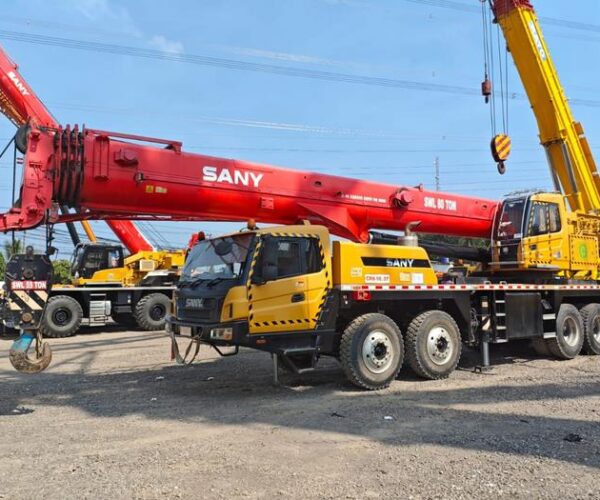 mobile crane (3) mobile crane (3)