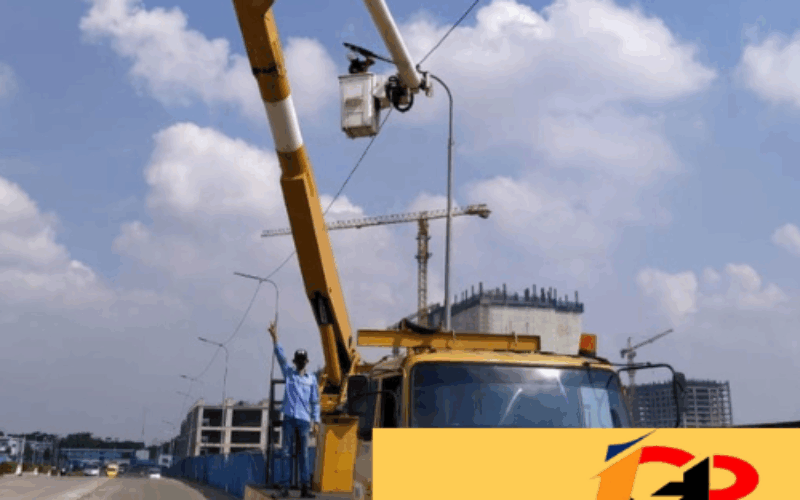 Ingin Bekerja di Ketinggian dengan Aman? Sewa Skylift Bersertifikasi Resmi di Bandung Sekarang!