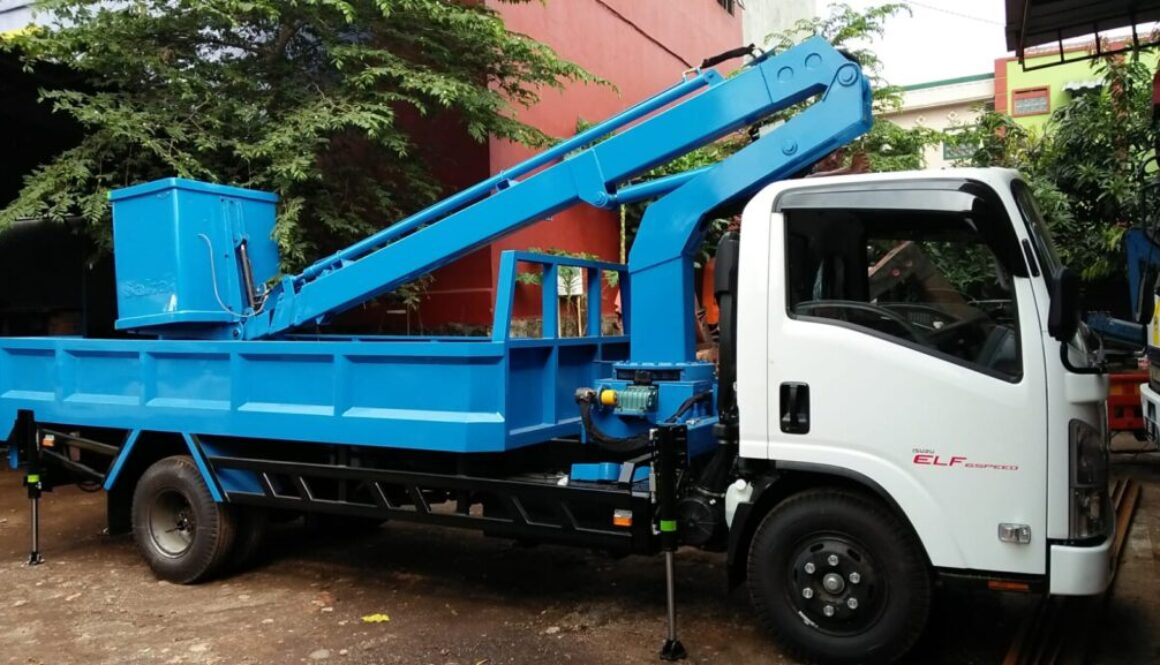 Gunakan Skylift 22 Meter