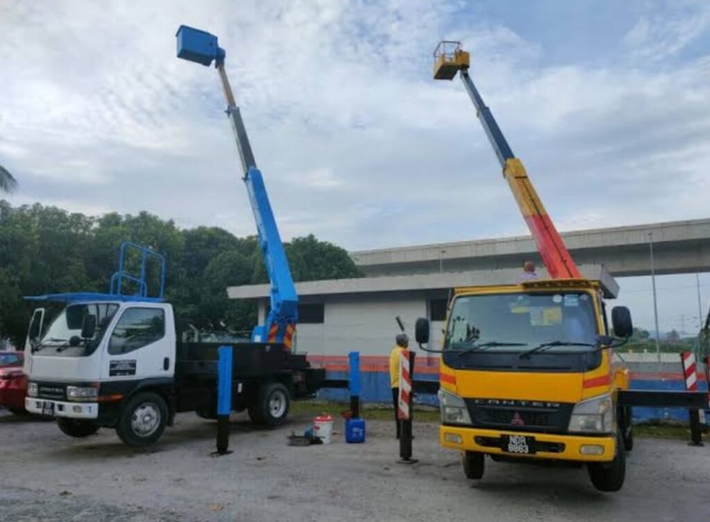 Cari Skylift 20 Meter