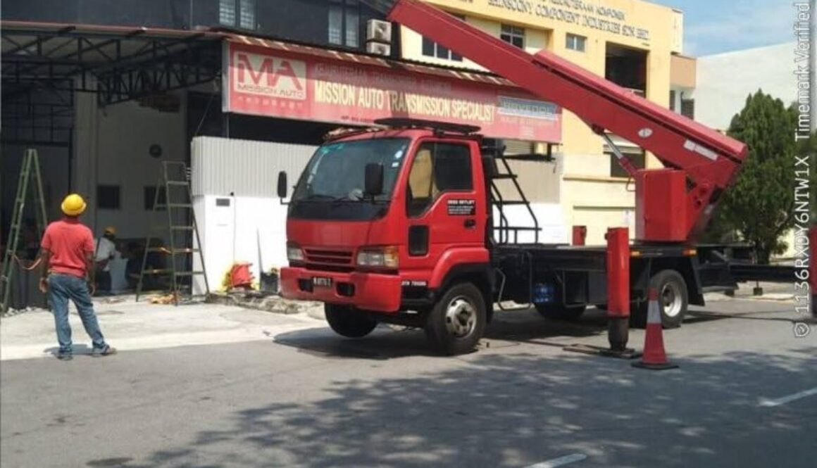 Truck PJU Solusi Cepat Di Lapangan